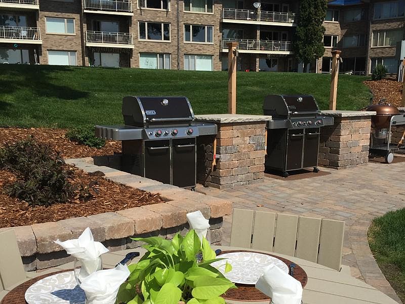 Outdoor dining and grilling areas