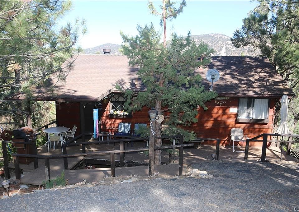 1st image of 629 Beaumont Ln