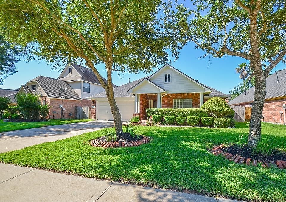 1st image of 22759 Cascade Springs Dr