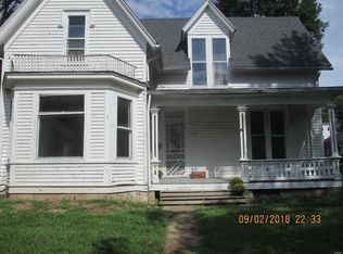1307 Georgia St, Louisiana, MO 63353