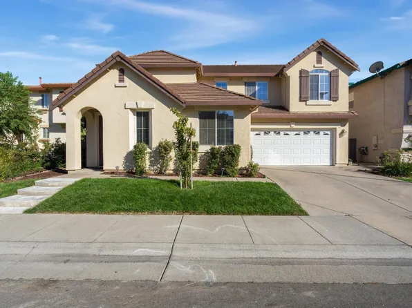 24 Sabre Ct, Sacramento, CA 95835