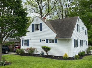 5818 Vandegrift Ave, Rockville, MD 20851