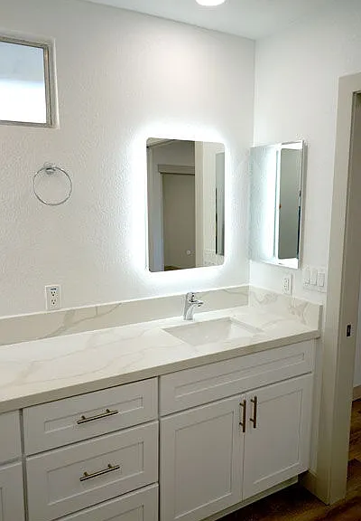 The Palms Apartments — Photo 13