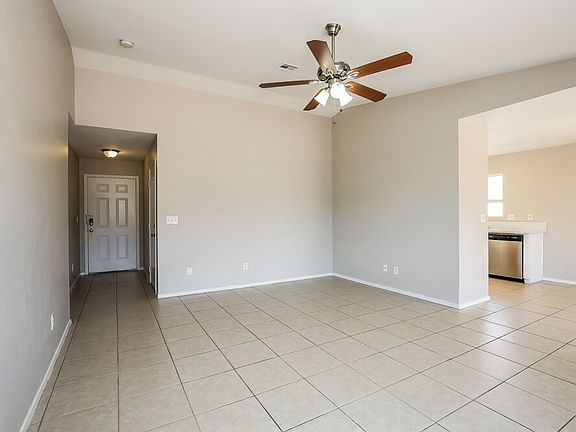 4th image of 3009 Honeysuckle Ave