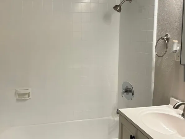 7348 Neo St, 7348-7352 Neo St #2, Downey, CA 90241