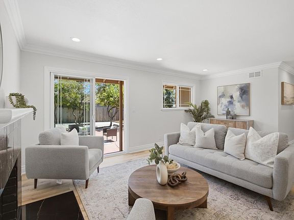 3rd image of 3212 Golf Dr