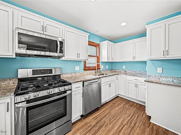 2nd image of 29760 Robert St