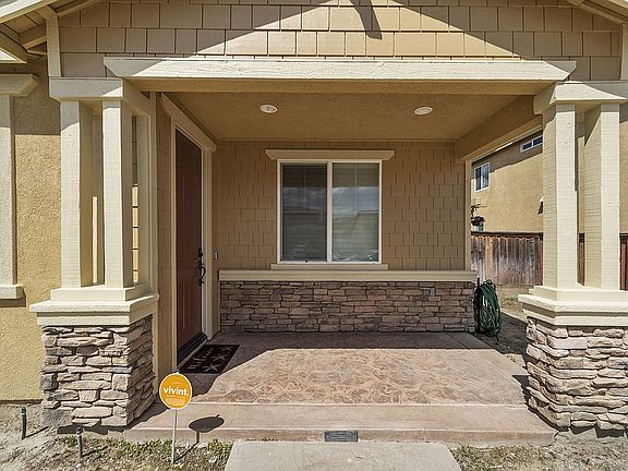 2nd image of 2271 Flamingo Dr