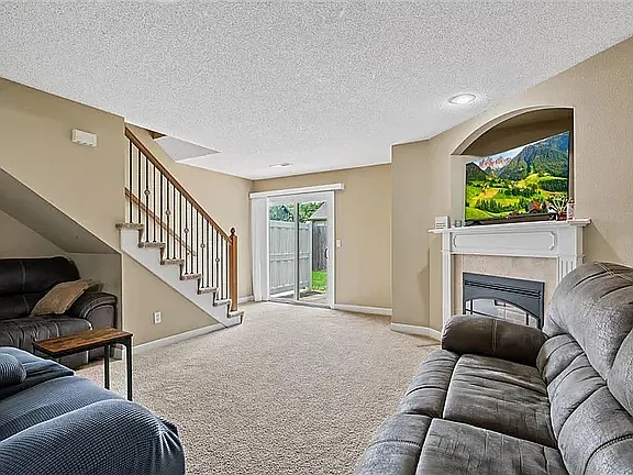 3 bed, 2.5 bath, 1486 sqft, $1,750 — Photo 4