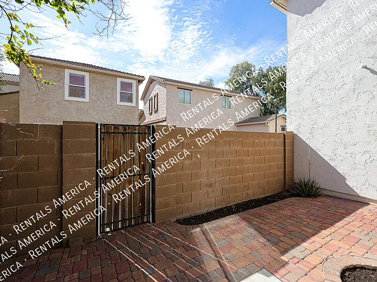 10146 E Isleta Ave — Photo 34