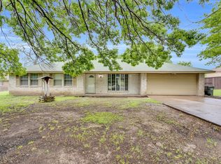 503 Bluebonnet Ln, Red Oak, TX 75154