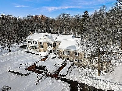 5th image of 8415 N Pelican Ln