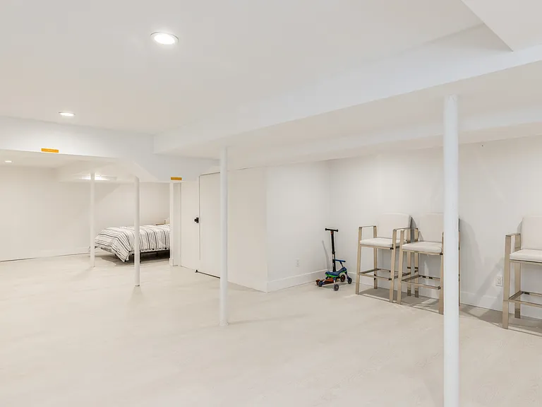 10 Woodland Ct — Photo 17