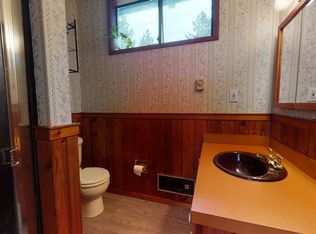 1807 Madrona Point Dr, Bremerton, WA 98312
