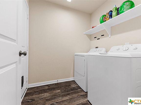 4th image of 3985 Aransas Dr