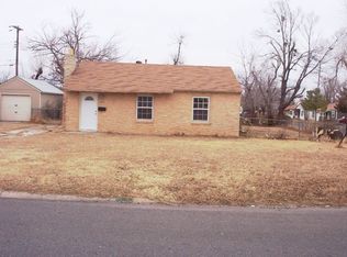 535 E Douglas Dr, Midwest City, OK 73110