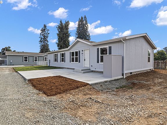 3rd image of 675 N 16th St