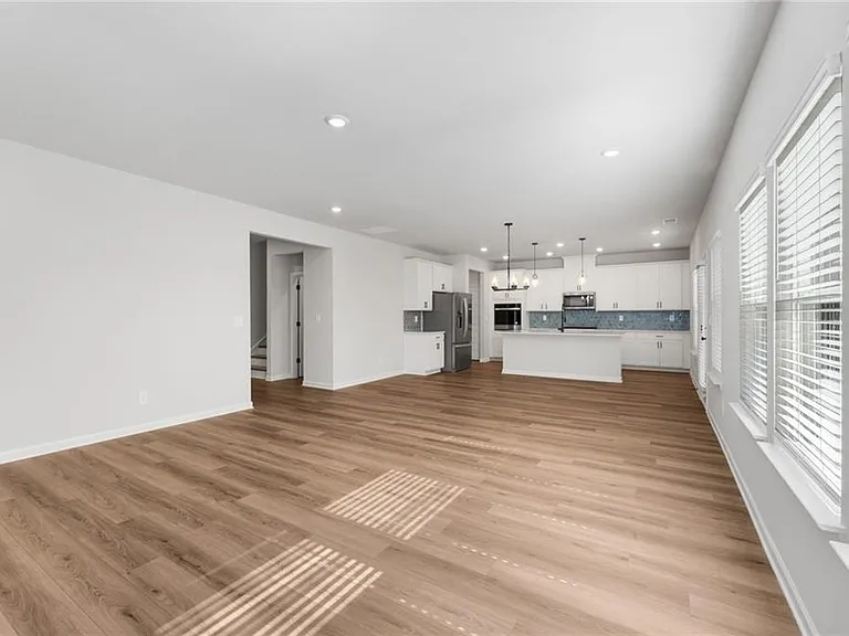 2929 Sweet Red Cir — Photo 22