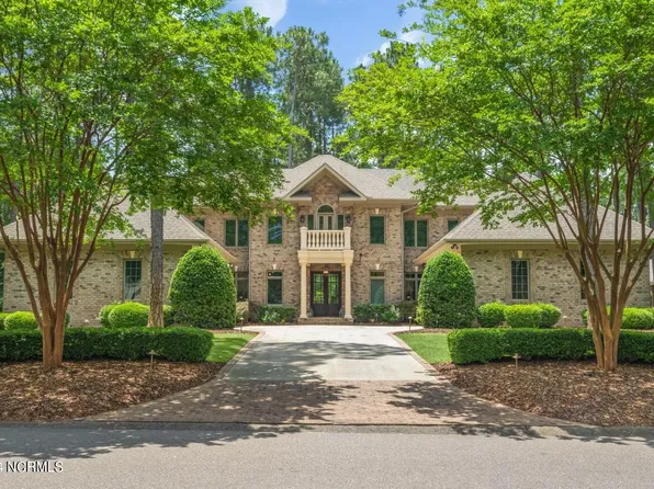 19 Pinewild Drive, Pinehurst, NC 28374