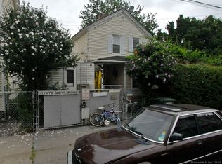 11 Bell St, Bridgeport, CT 06610