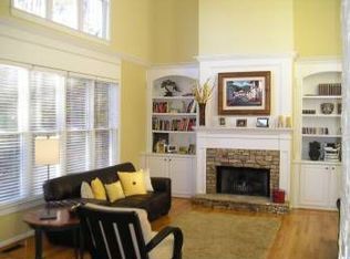 4055 Rockingham Dr, Roswell, GA 30075