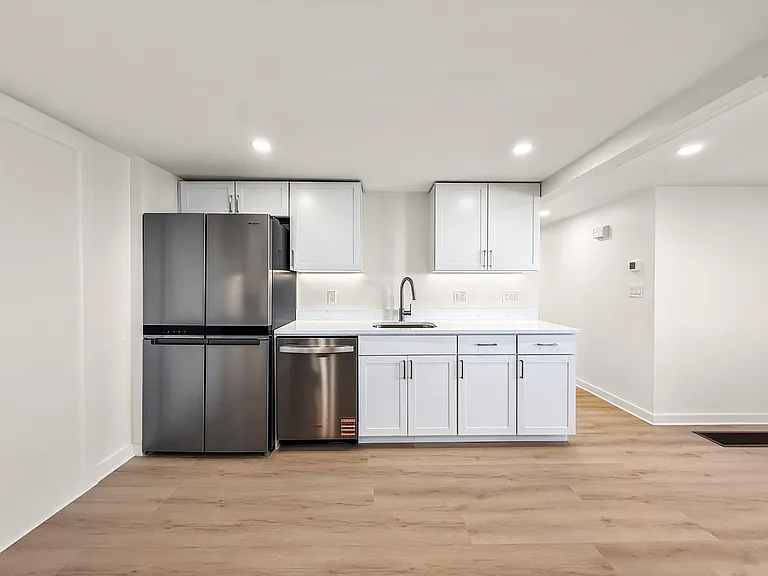 204 Endicott Ave #2 — Photo 6