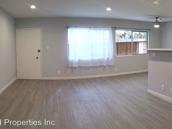 5th image of 11746 Goshen Ave APT 02