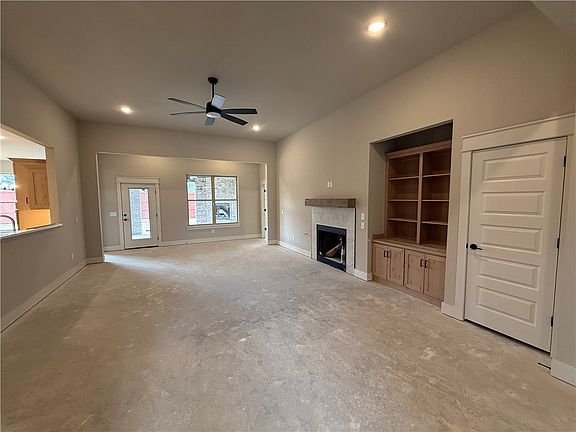 2nd image of 206 Doral Dr