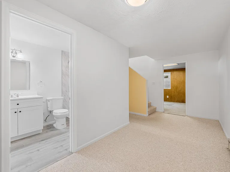 1009 S Lewiston Way — Photo 39