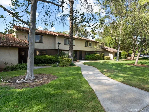 2745 Tropicana Dr, Riverside, CA 92504