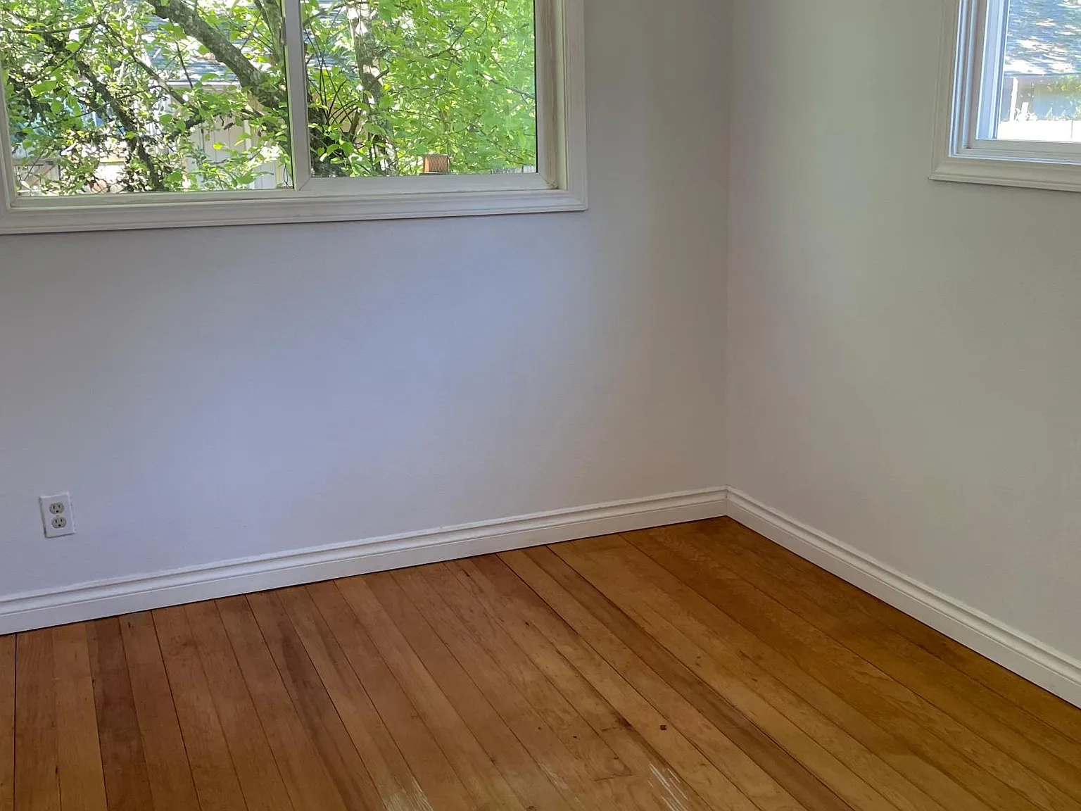 2 bed, 1000 sqft, $2,100 — Photo 4