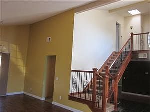 4th image of 12709 Hackberry Ln