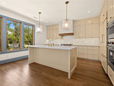 310 NW 5th St, Bentonville, AR, 72712