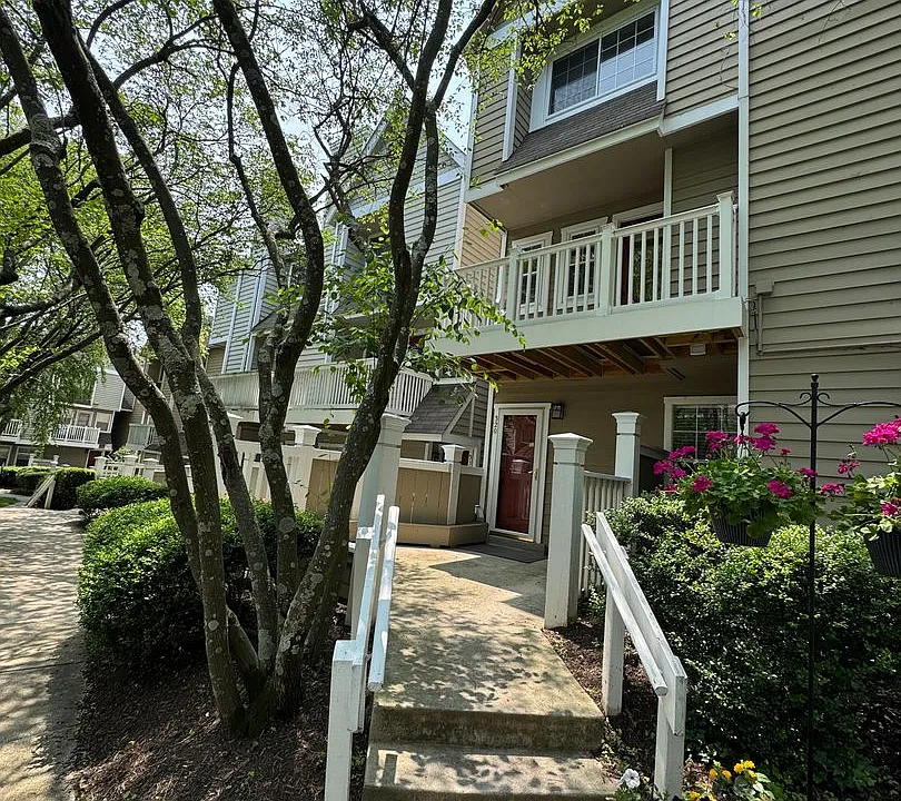 10823 Hampton Mill Ter #320