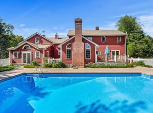 5 Bourbeau Ter, Newburyport, MA 01950