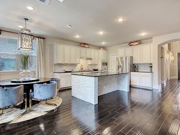 5th image of 115 San Gabriel Dr