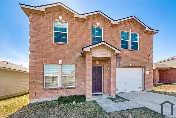 4 bed, 2165 sqft, $1,900 — Photo 2