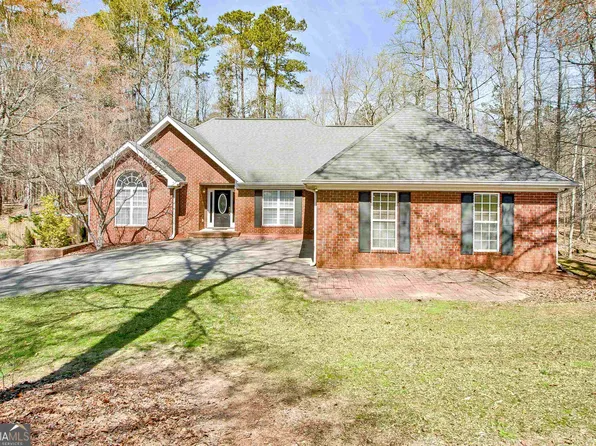 115 Silverthorn Dr, Tyrone, GA 30290
