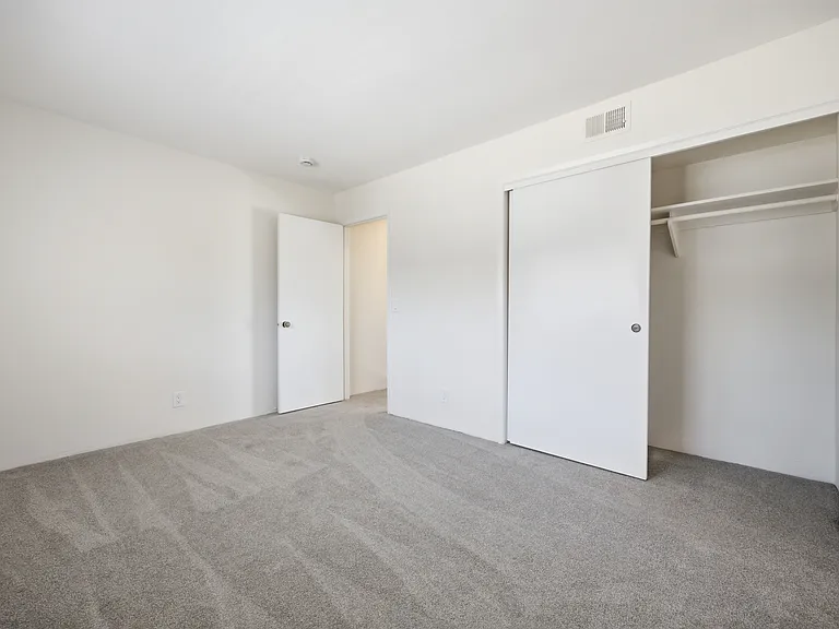 4339 Mentone St — Photo 27