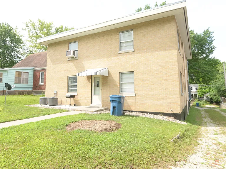214 W Atchison St #3 — Photo 8