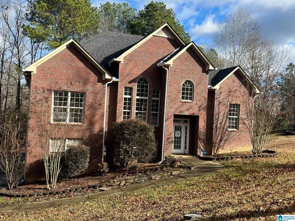 141 Magnolia Dr, Warrior, AL 35180