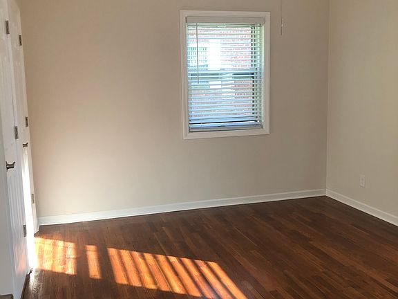 4th image of 74-04 260th St #G