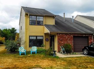 2 Adams Ct, East Brunswick, NJ 08816