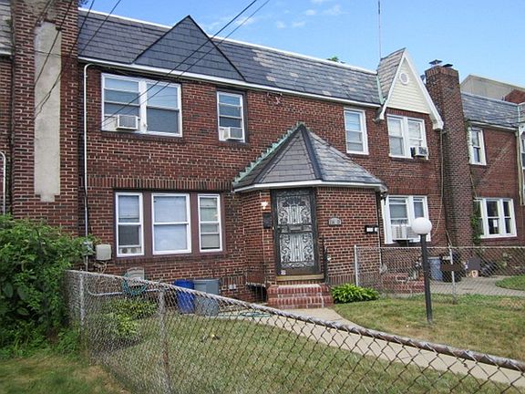 3rd image of 11418 201st St