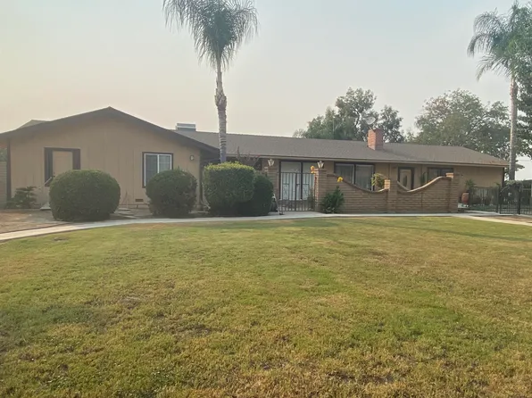 10853 Porter Avenue, Dinuba, CA 93618