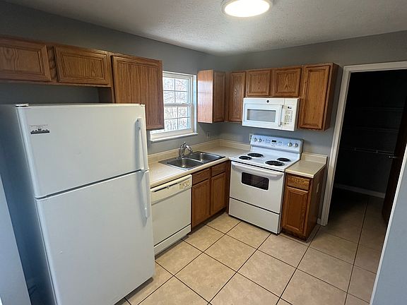 5th image of 4928 Pritchard Ln