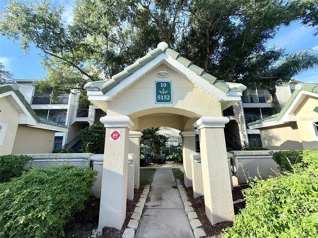 1 bed, 1.0 bath, 843 sqft, $1,550 — Photo 3
