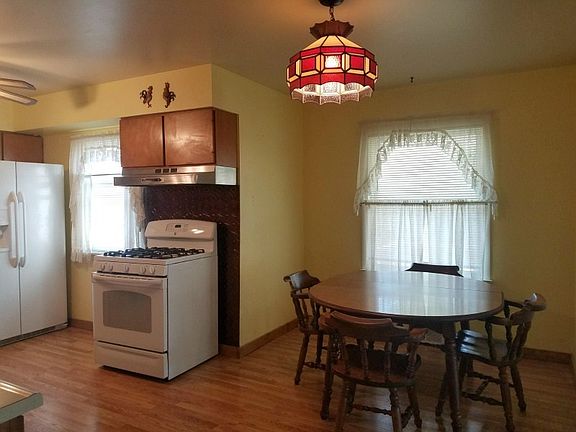 5th image of 904 W Fleshiem St