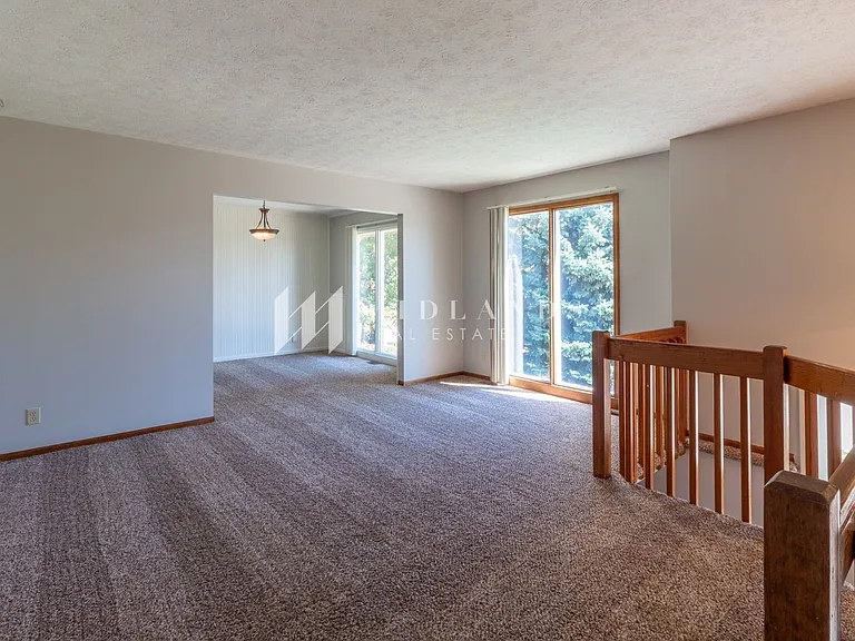 14420 S 34th Ave — Photo 2