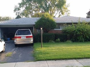 371 Lance Dr, Des Plaines, IL 60016